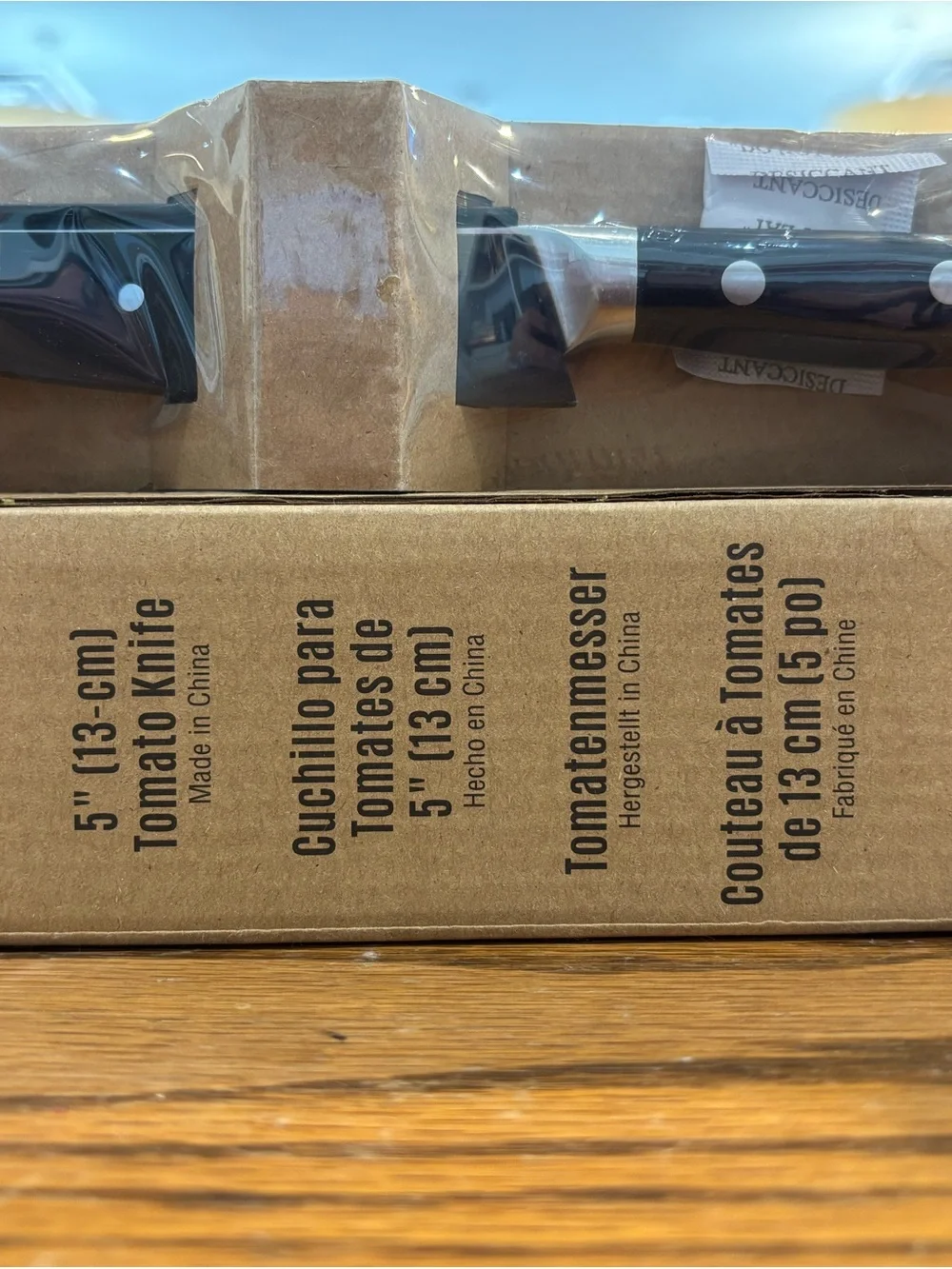 The Pampered Chef 5-inch Tomato Knife (Item #1578) is a lightweight